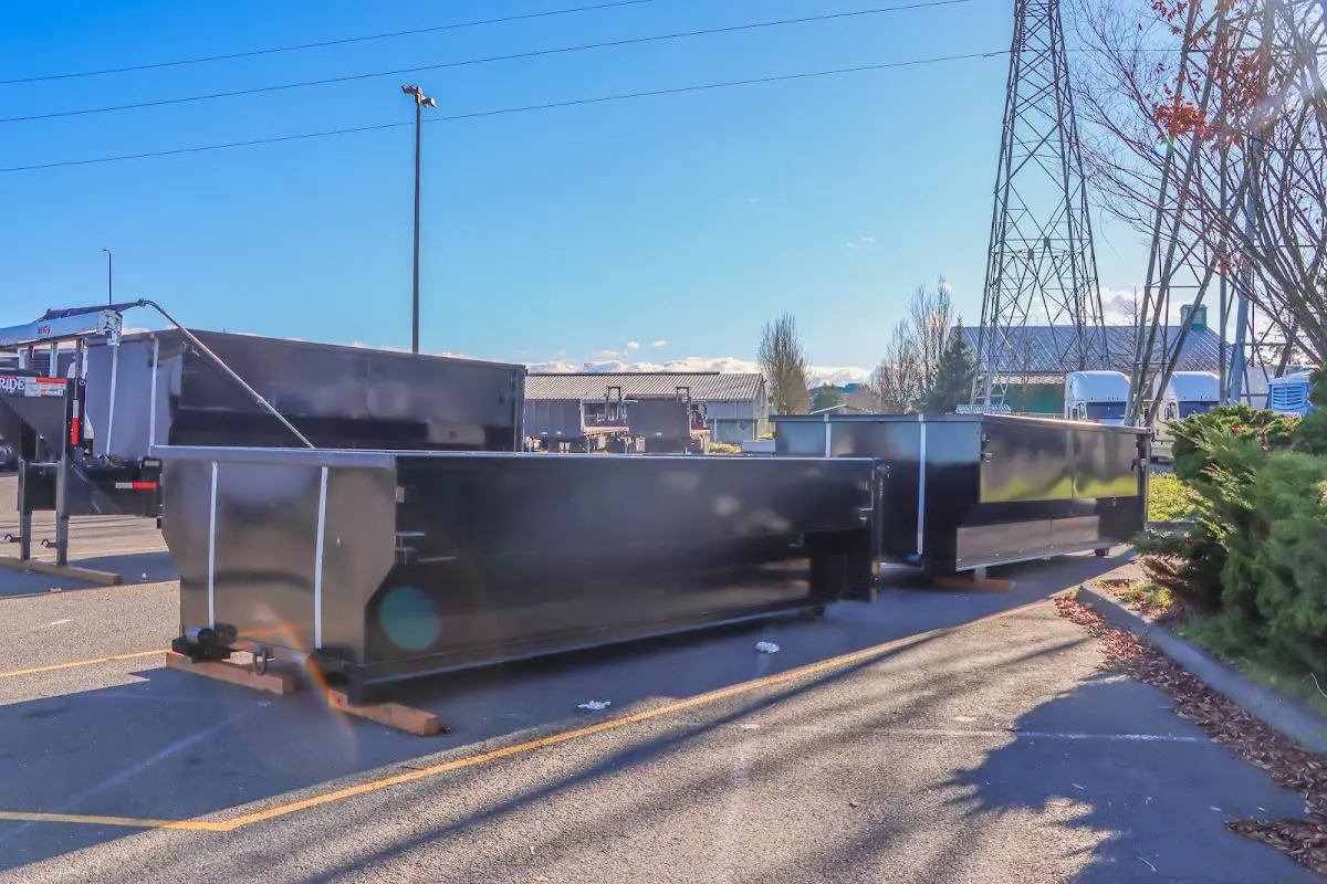 Professional dumpster rental and junk removal service in Mount Clemens